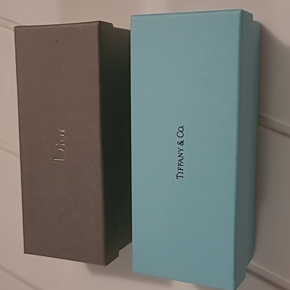 Designer glasses box